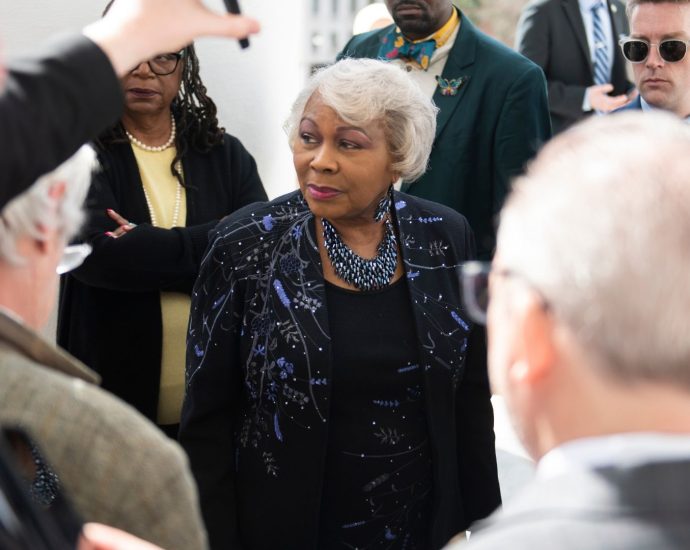 virginia-senator’s-case-is-two-different-stories,-depending-on-who’s-telling-it