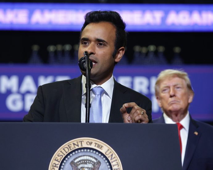ramaswamy’s-ad-exposes-maga’s-obsession-with-parental-estrangement