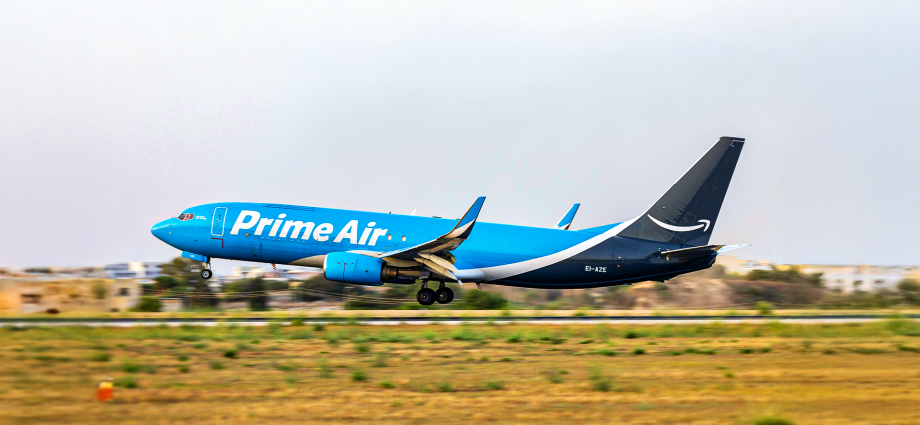 boeing-737-800bcf-vs.-airbus-a321-p2f:-which-freighter-is-more-efficient?