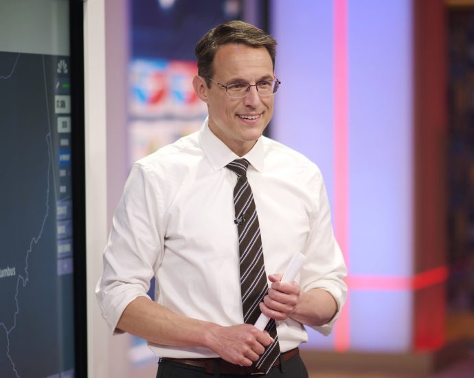 send-your-questions-for-steve-kornacki-on-the-midterm-elections