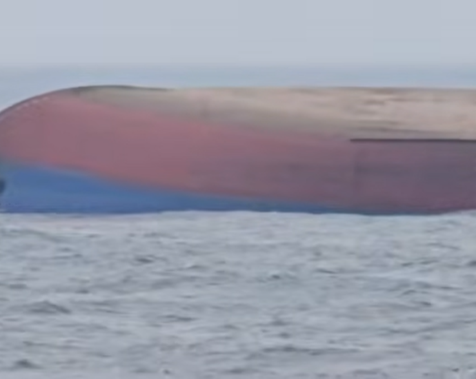 drone-strike-sinks-cargo-ship-near-romania,-killing-ukrainian-sailor.-romanian-president-blames-russia