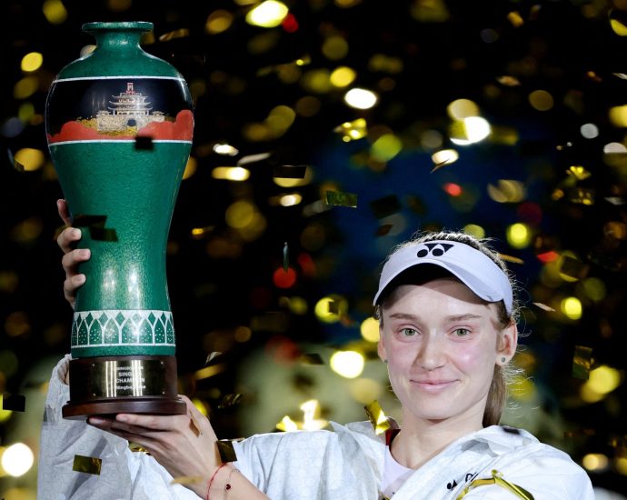 elena-rybakina-retains-ningbo-title,-wins-first-trophy-as-world-number-one