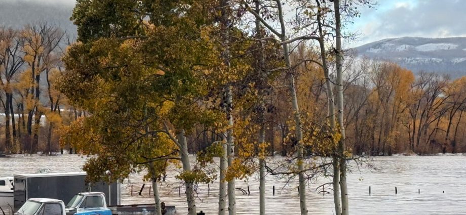 severe-flooding-in-the-four-corners-region-triggers-rooftop-rescues-and-evacuation-orders