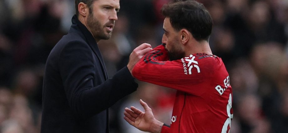 can-carrick-survive-man-united’s-slump-and-fernandes-fallout?