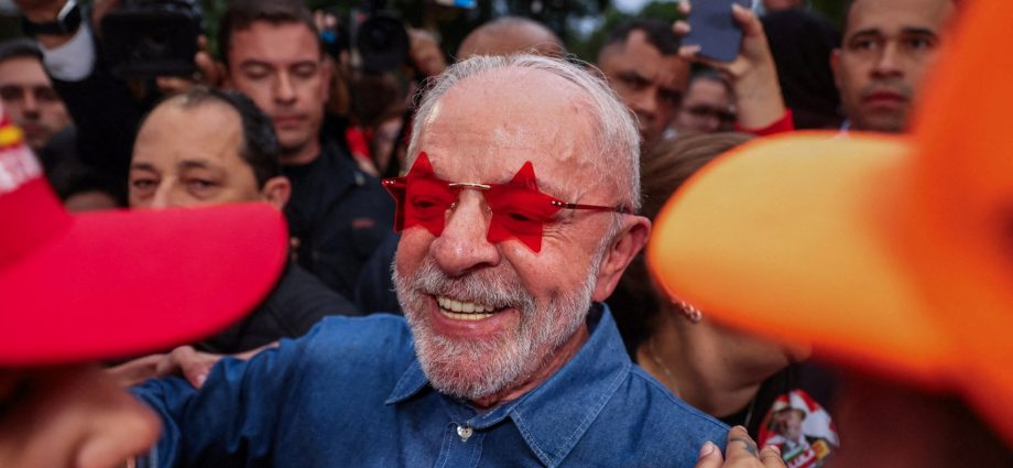 lula-holds-off-far-right-with-victory-in-brazil-presidential-election