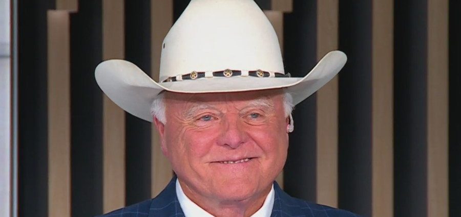 texas-agriculture-commissioner:-gop-could-pay-price-for-data-center-push