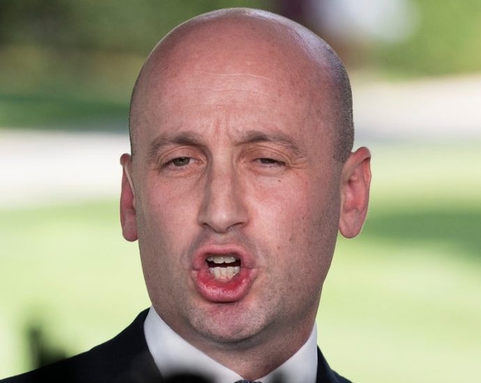 stephen-miller’s-alaska-ballot-rant-backfires-as-critics-point-to-1-key-detail