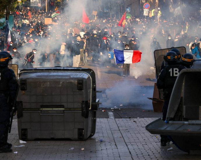 the-french-government-is-hiding-behind-a-‘riots’-narrative