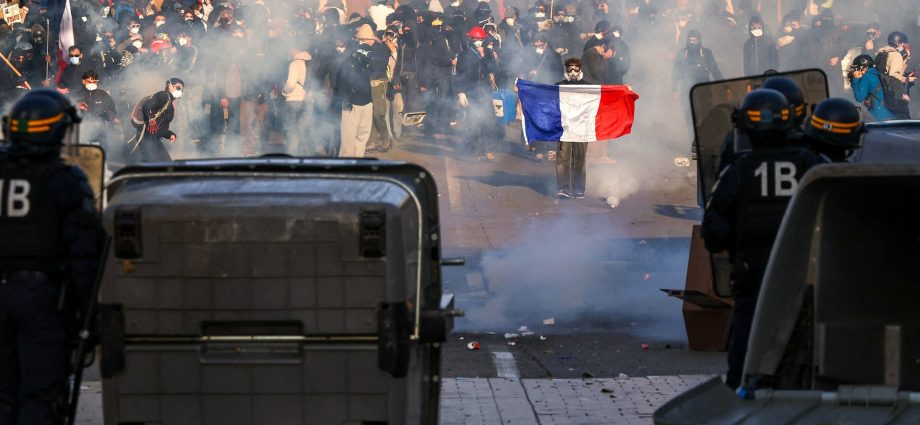 the-french-government-is-hiding-behind-a-‘riots’-narrative