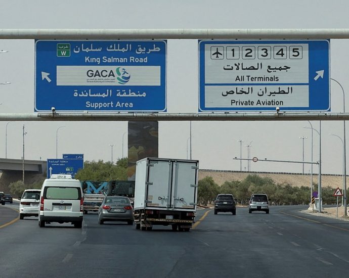 houthis-target-riyadh’s-king-khalid-airport-after-its-reopening-sunday