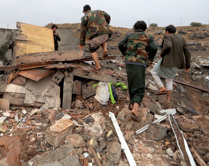 saudi-led-coalition-says-it-struck-houthi-missile-facilities