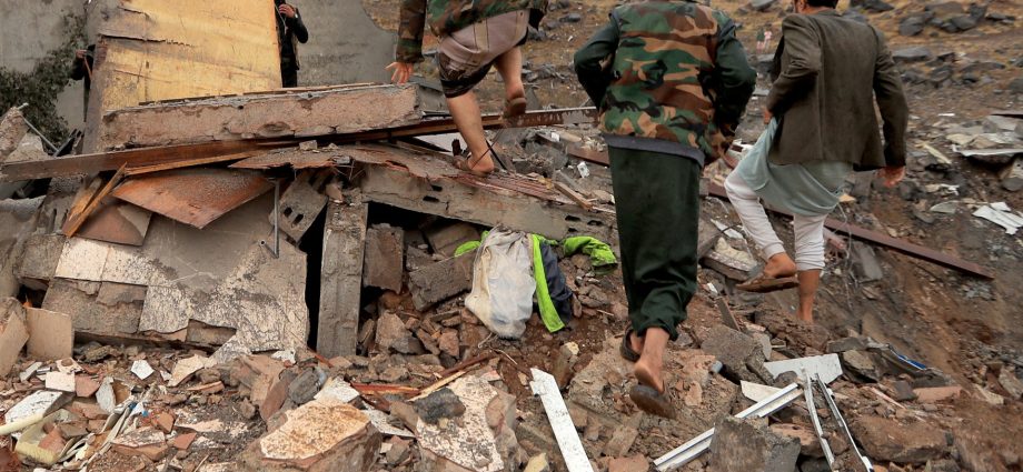 saudi-led-coalition-says-it-struck-houthi-missile-facilities
