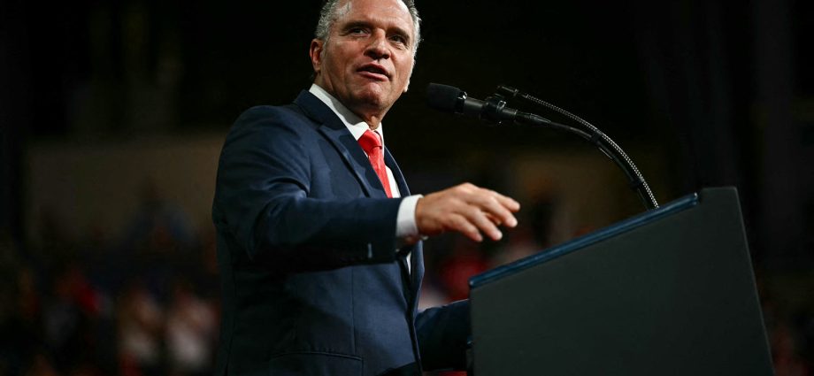 data-center-group-jumps-into-the-kansas-governor’s-race-to-boost-republicans