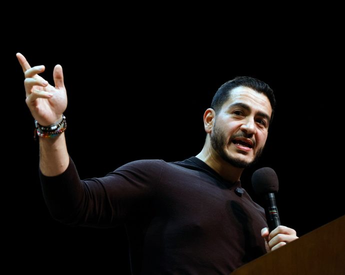 ‘deflections’:-abdul-el-sayed-responds-to-the-traitor’s-anti-muslim-attacks