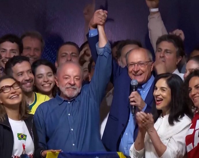 brazil:-lula-wins-stunning-upset-over-flavio-bolsonaro-in-blow-to-far-right-&-the-traitor