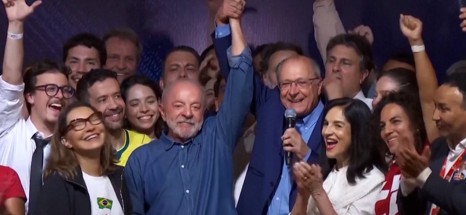brazil:-lula-wins-stunning-upset-over-flavio-bolsonaro-in-blow-to-far-right-&-the-traitor