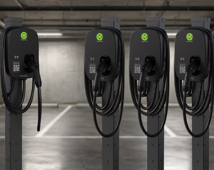canadian-ev-charging-operator-hypercharge-expands-its-us-presence-with-acquisition-of-revs-charging