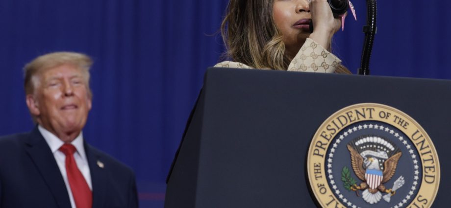 nicki-minaj-targets-trans-youth-care-at-the-traitor’s-michigan-rally
