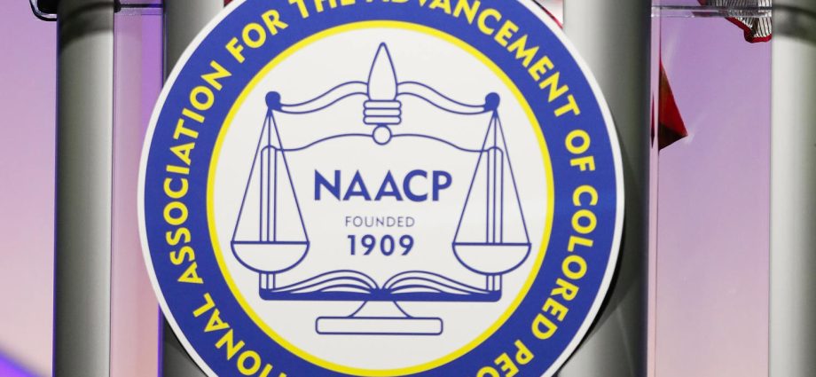 naacp-decries-viral-videos-of-group-wearing-kkk-robes-in-el-paso,-texas