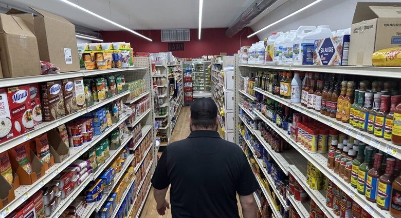 rising-prices-squeeze-more-americans-ahead-of-pivotal-midterm-elections