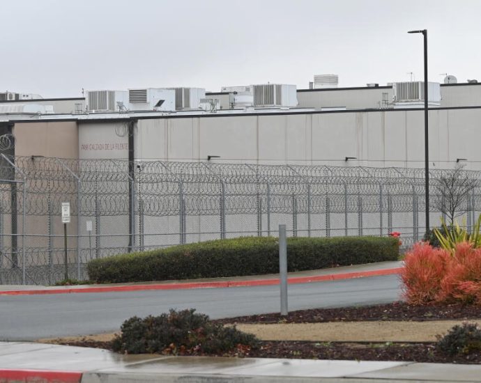 immigrant-detainee-dies-at-otay-mesa-detention-center-in-san-diego