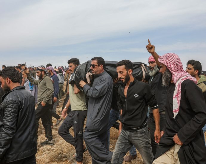syria-jordan-border-reopens-amid-probe-into-deadly-air-strikes