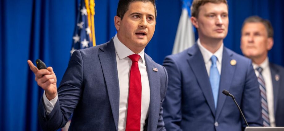 judge-in-la.-weighs-feds’-request-to-block-20,000-california-votes-with-skepticism