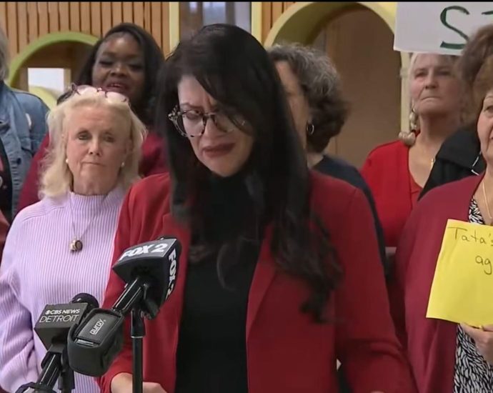 us-congresswoman-rashida-tlaib-condemns-anti-muslim-election-rhetoric