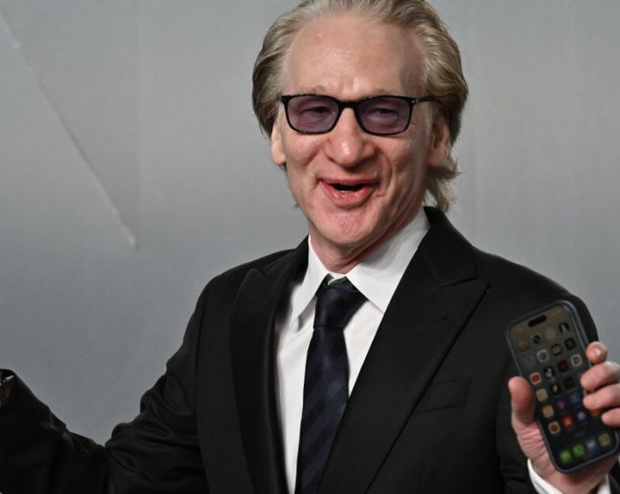 commentary:-agitating-for-attention,-the-traitor-and-bill-maher-get-into-it,-again