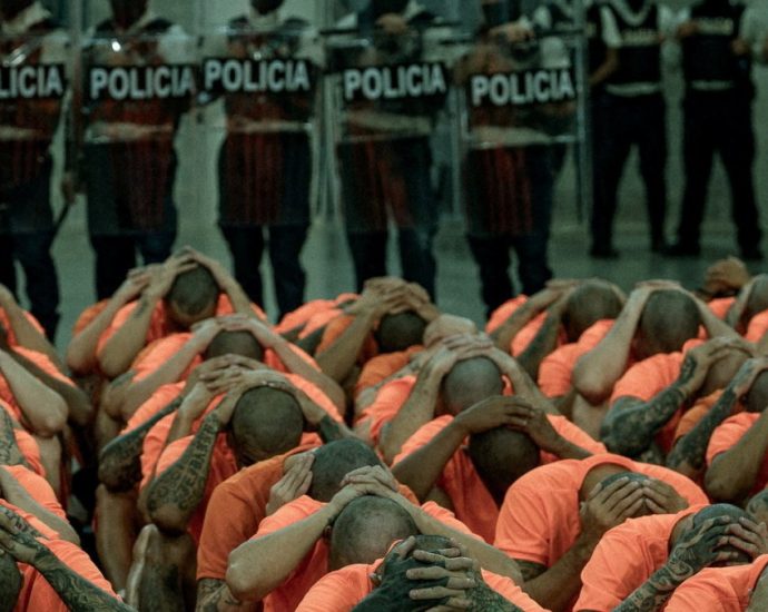 costa-rica’s-mega-prison-receives-first-inmates