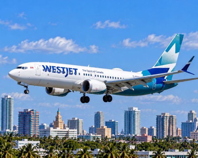 westjet-boeing-737-max-8-damaged-after-colliding-with-catering-truck-in-toronto