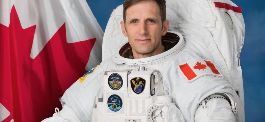 ISS astronaut will conduct Canada’s 1st spacewalk in 7 years on Oct. 29: Watch it live