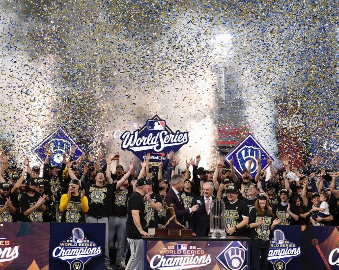 milwaukee-brewers-win-first-world-series-title