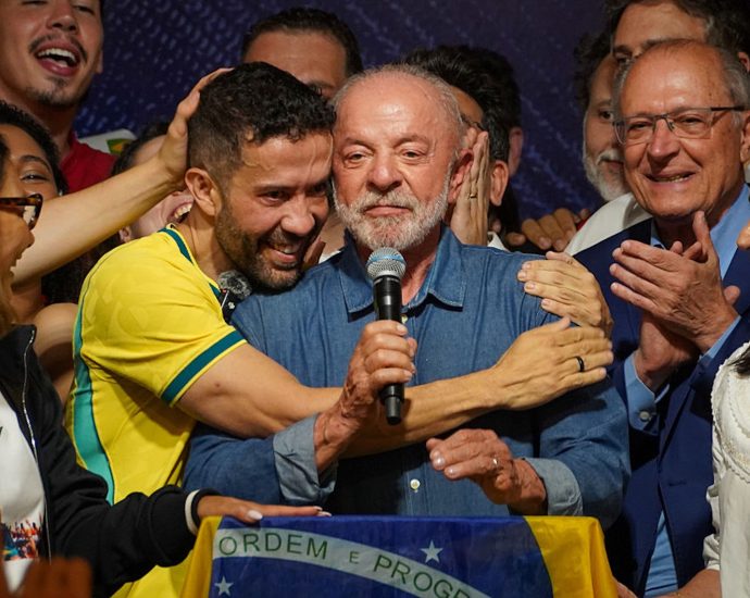 maga-influencers-use-brazil’s-election-to-sow-doubt-on-midterms