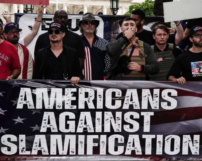 us-muslims-concerned-but-resilient-as-‘hate’-attacks-target-abdul-el-sayed