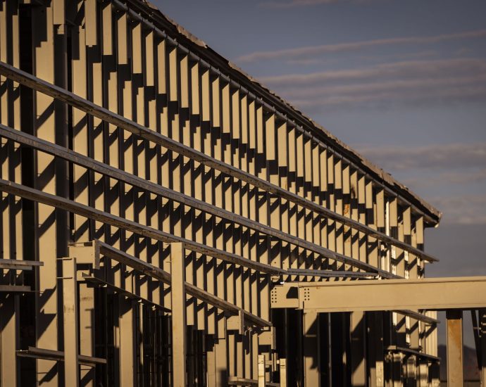 how-a-law-to-allow-microgrids-made-way-for-a-massive-data-center-in-new-mexico