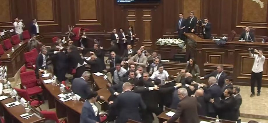 armenian-parliament-turns-into-a-boxing-ring,-third-time-in-a-month