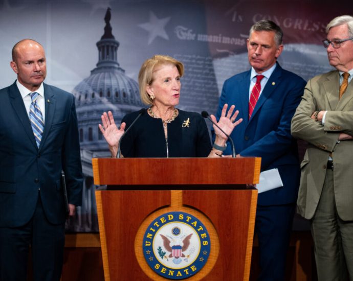 as-permitting-bill-debate-approaches,-senators-have-fresh-doubts-and-an-ultimatum