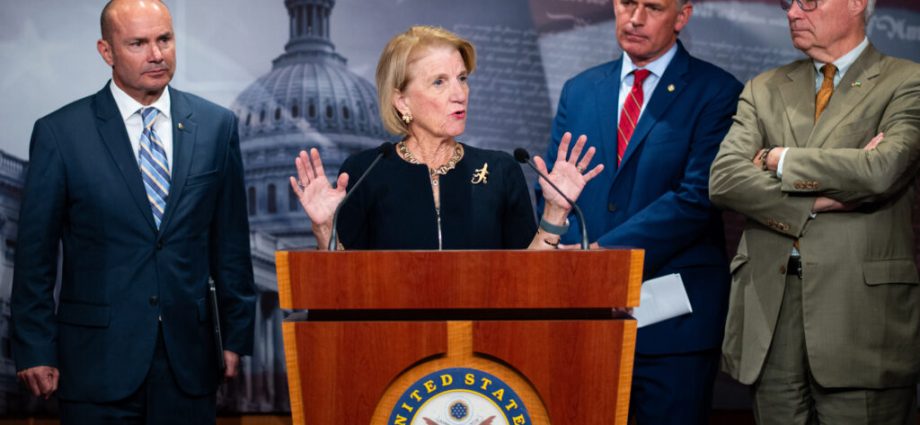 as-permitting-bill-debate-approaches,-senators-have-fresh-doubts-and-an-ultimatum