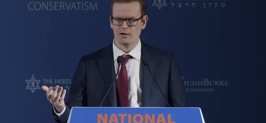 as-midterms-loom,-maga-lawyer-defends-‘mild-amounts-of-corruption’-in-governments