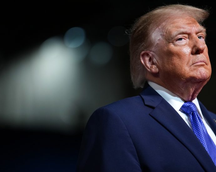 the-traitor-cancels-rallies-in-states-where-gop-faces-tough-challenges