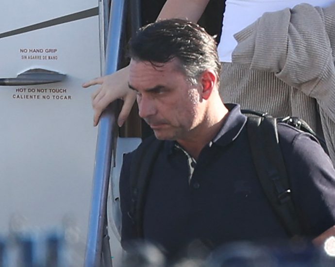 brazil-summons-argentinian-diplomat-over-bolsonaro’s-flight-to-us