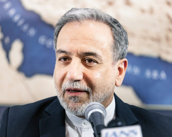iran-fm-says-us-outreach-a-‘positive-step’-as-delegation-in-qatar-for-talks